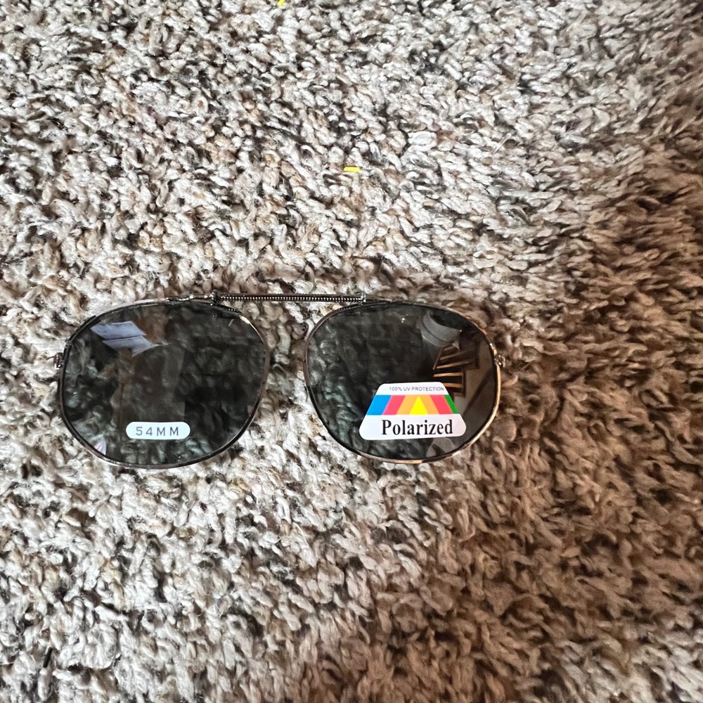 Unbranded Polarized Clip On Sunglasses 54mm Gunmetal Metal Frame UV Protection